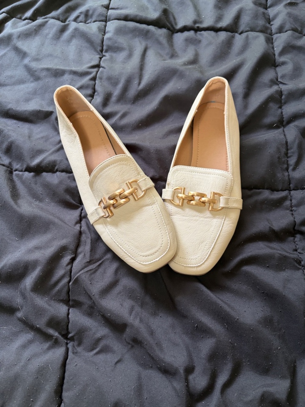 Women’s Flat Dress Shoes